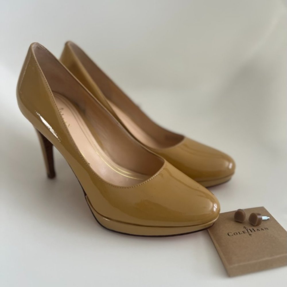 Cole Haan Nude pumps / stiletto Sz 7